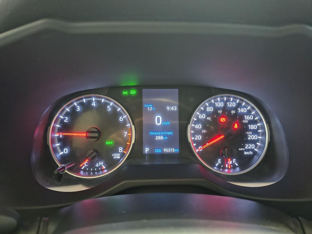 2022 Toyota RAV4 LE Photo0