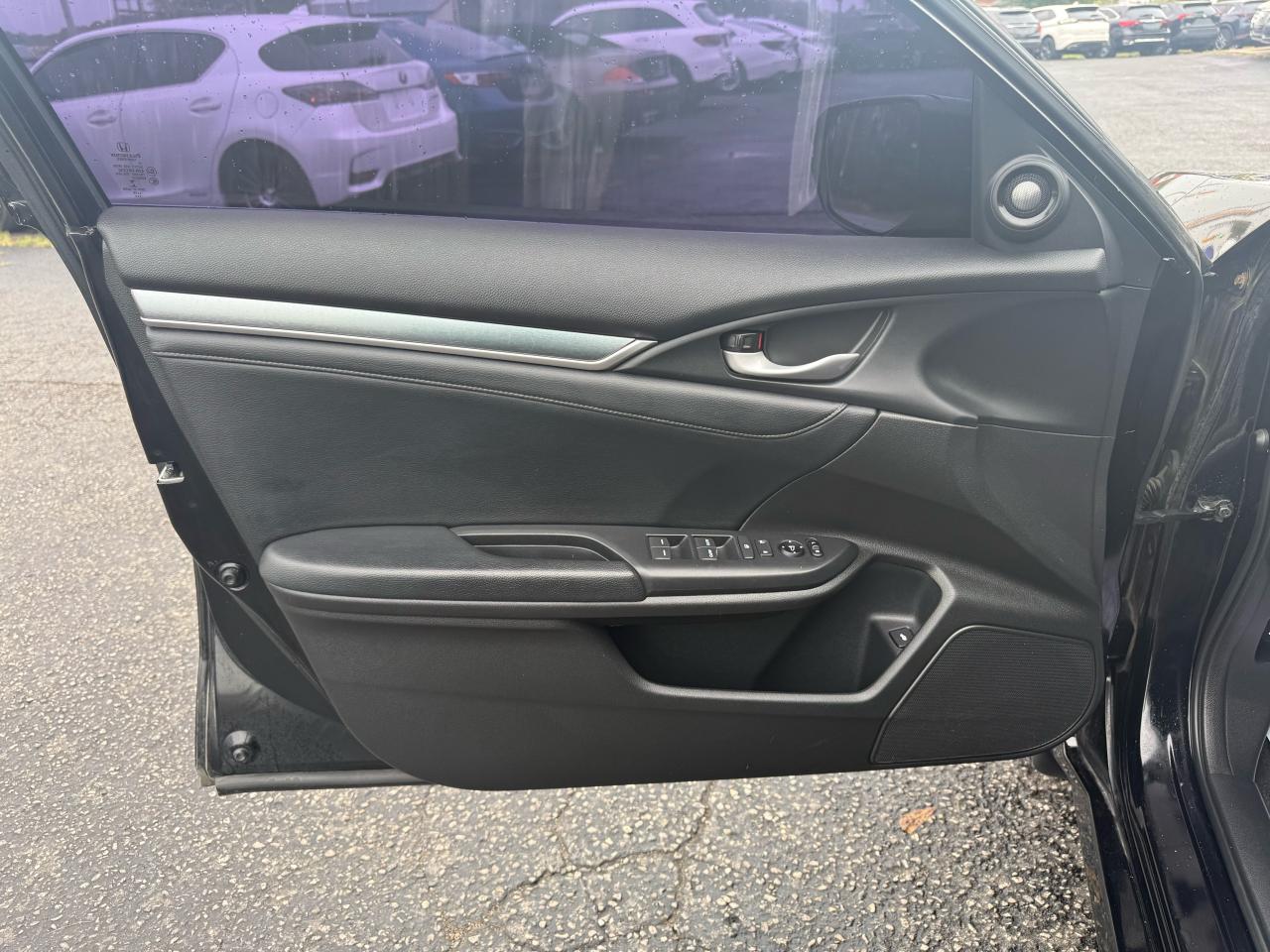 2016 Honda Civic Touring Photo15