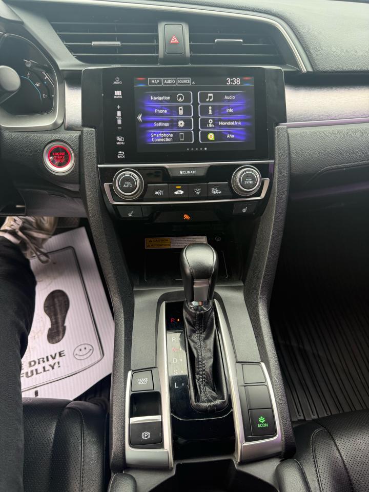 2016 Honda Civic Touring Photo16