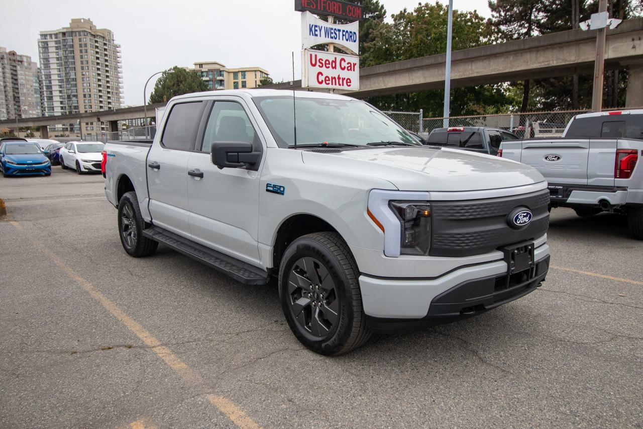 2024 Ford F-150 XLT 4WD SuperCrew 5.5' Box Photo5
