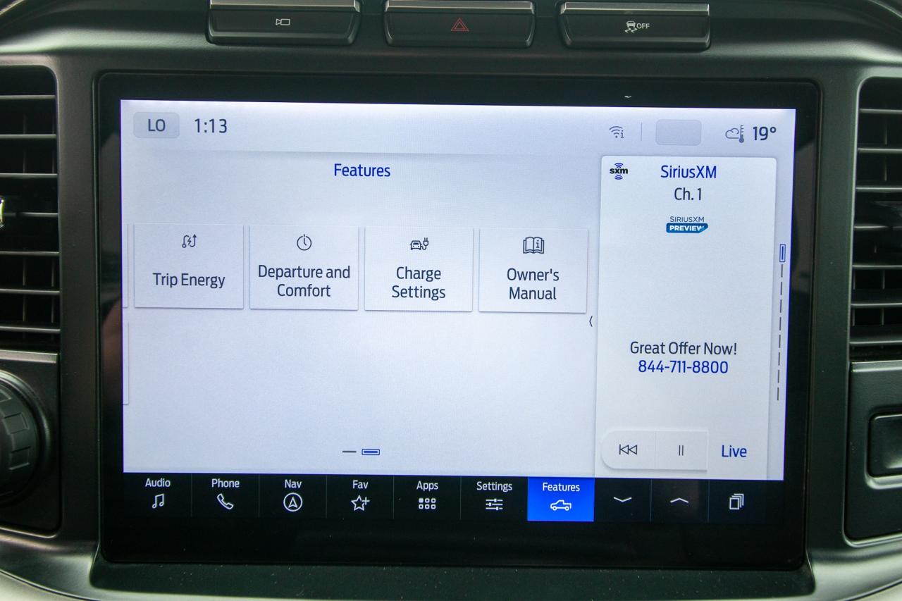 2024 Ford F-150 XLT 4WD SuperCrew 5.5' Box Photo5