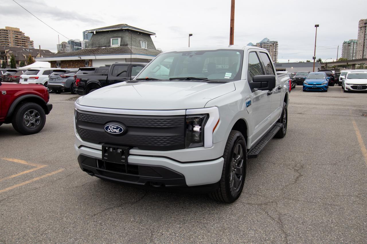 Used 2024 Ford F-150 XLT 4WD SuperCrew 5.5' Box for sale in New Westminster, BC