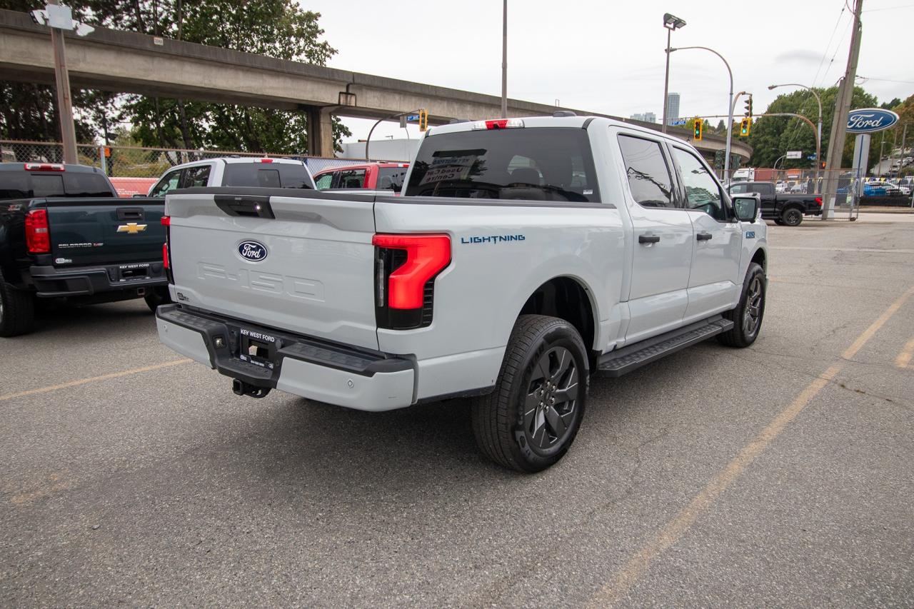 2024 Ford F-150 XLT 4WD SuperCrew 5.5' Box Photo5