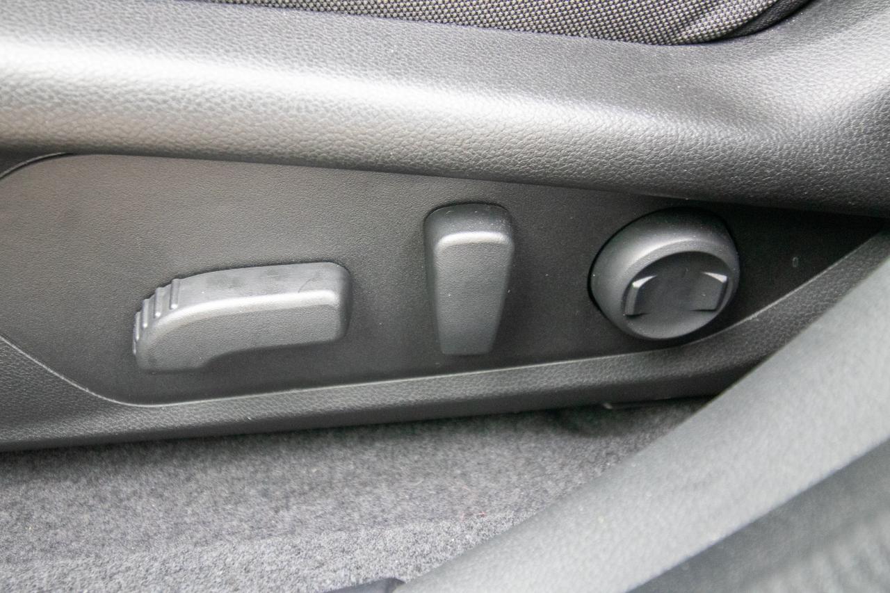 2024 Subaru XV Crosstrek ONYX AWD Photo5