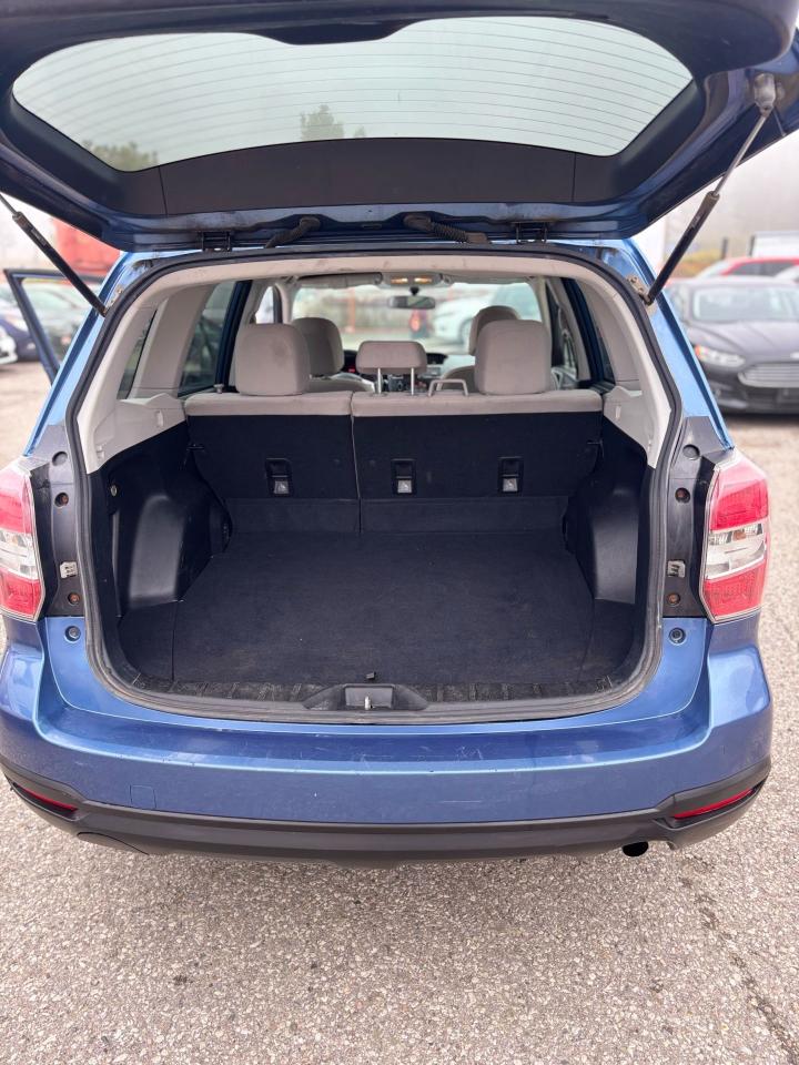 2015 Subaru Forester i - Photo #16