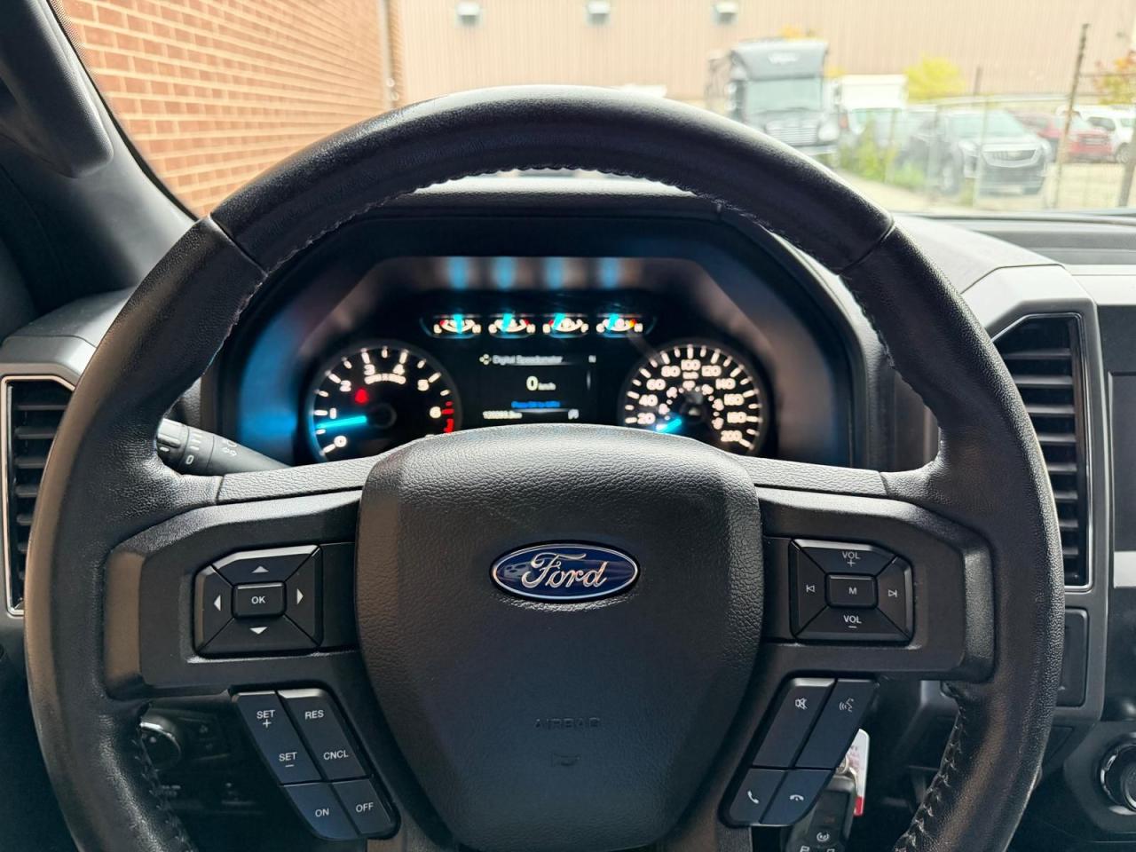 2020 Ford F-150 XLT Photo2
