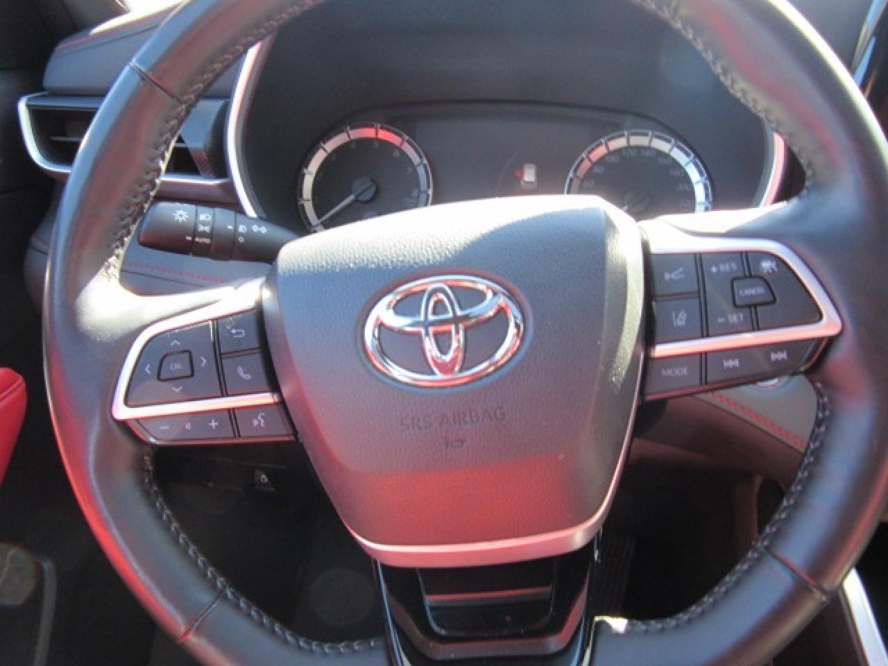 2023 Toyota Highlander XSE Photo
