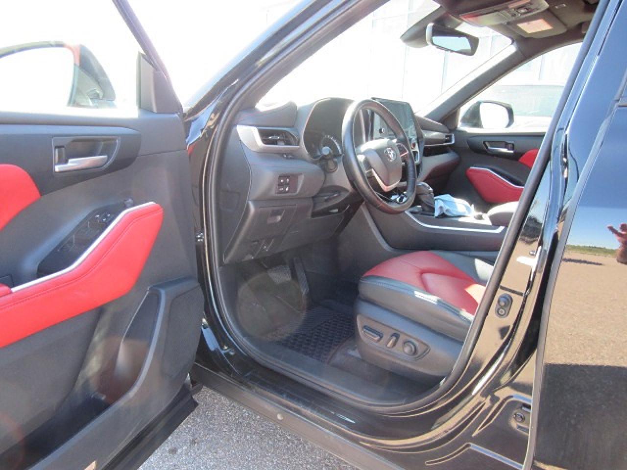 2023 Toyota Highlander XSE Photo