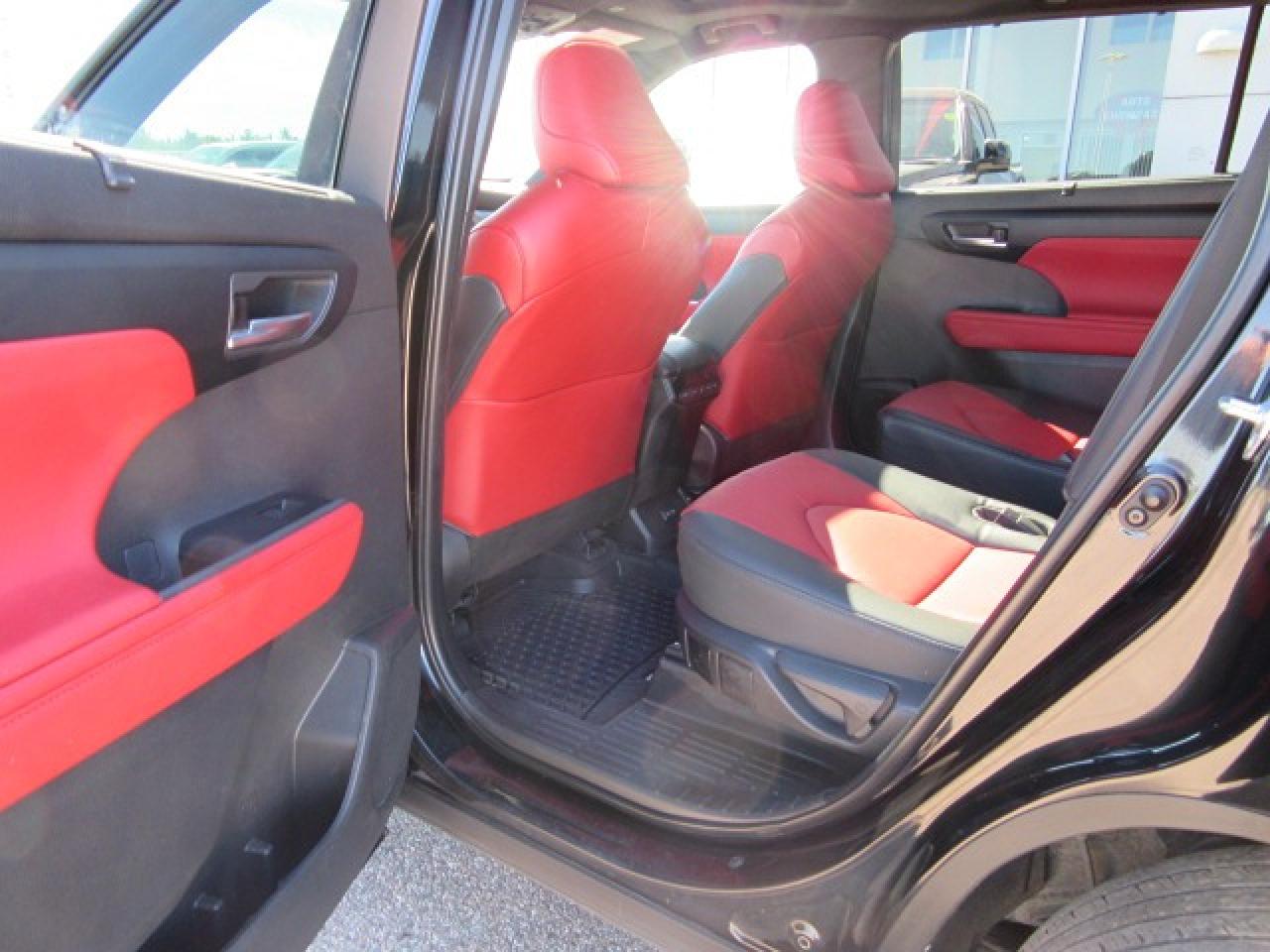 2023 Toyota Highlander XSE Photo