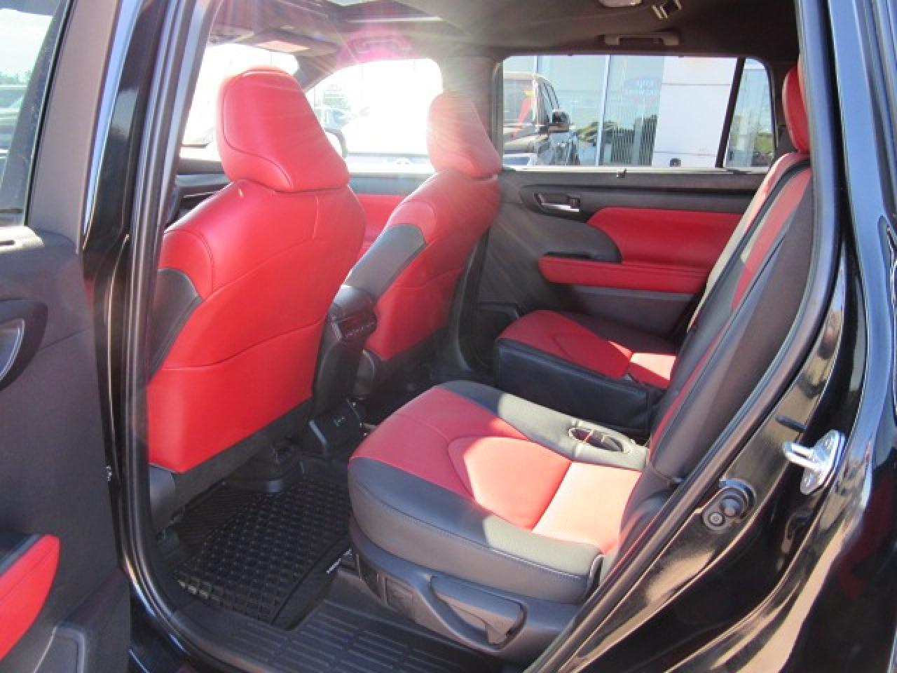 2023 Toyota Highlander XSE Photo