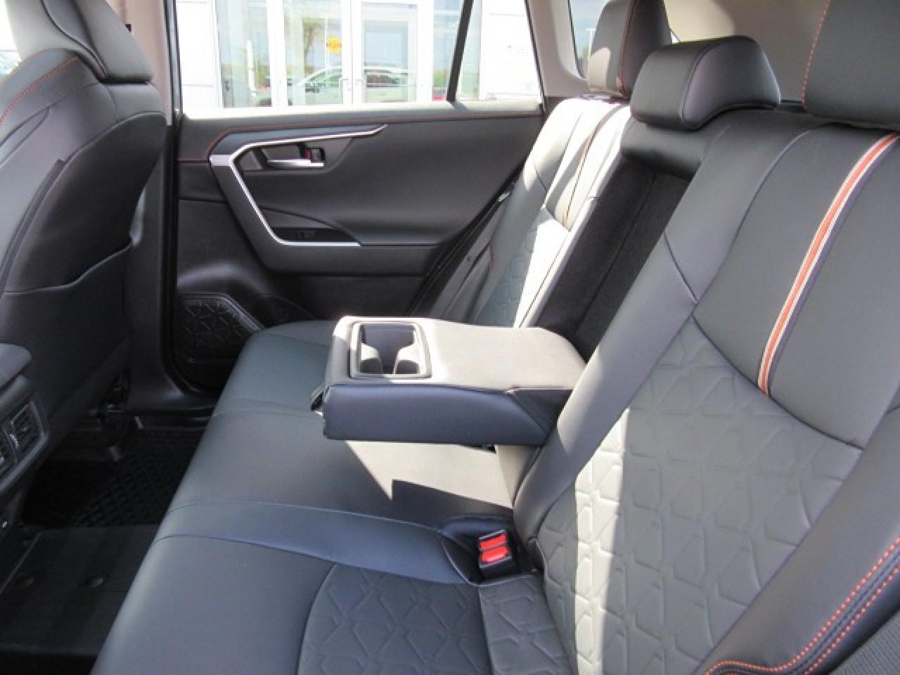 2022 Toyota RAV4 TRAIL Photo
