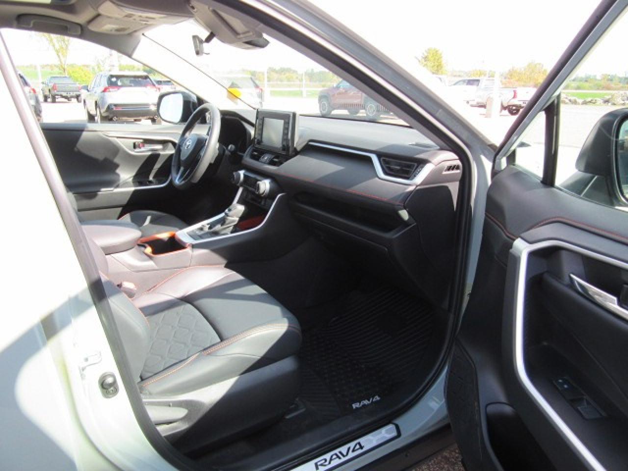 2022 Toyota RAV4 TRAIL Photo