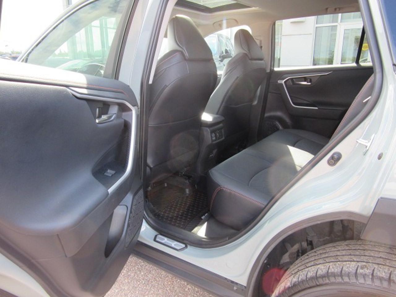 2022 Toyota RAV4 TRAIL Photo