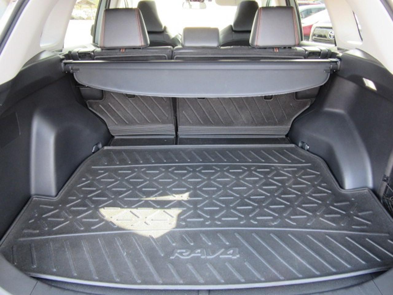 2022 Toyota RAV4 TRAIL Photo