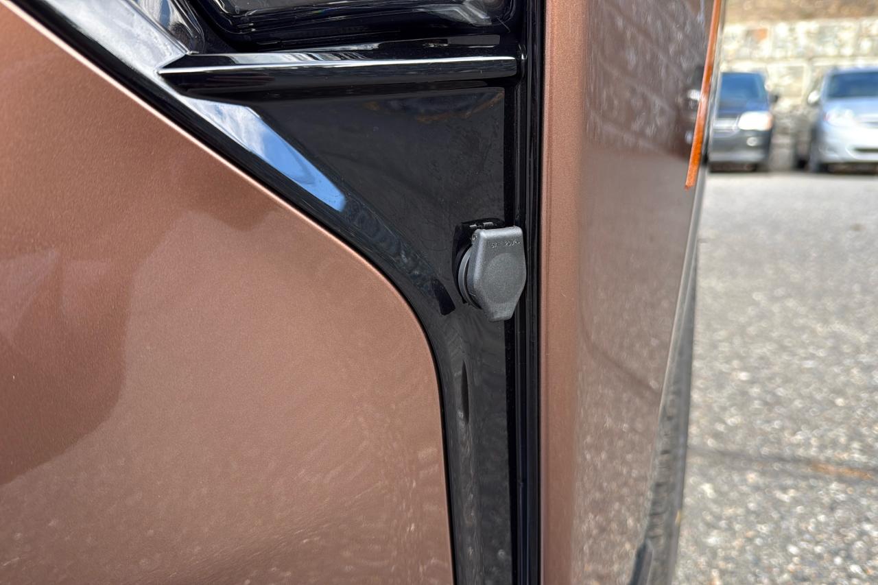 2025 Toyota Crown Signia Limited Advanced Tech Package Photo