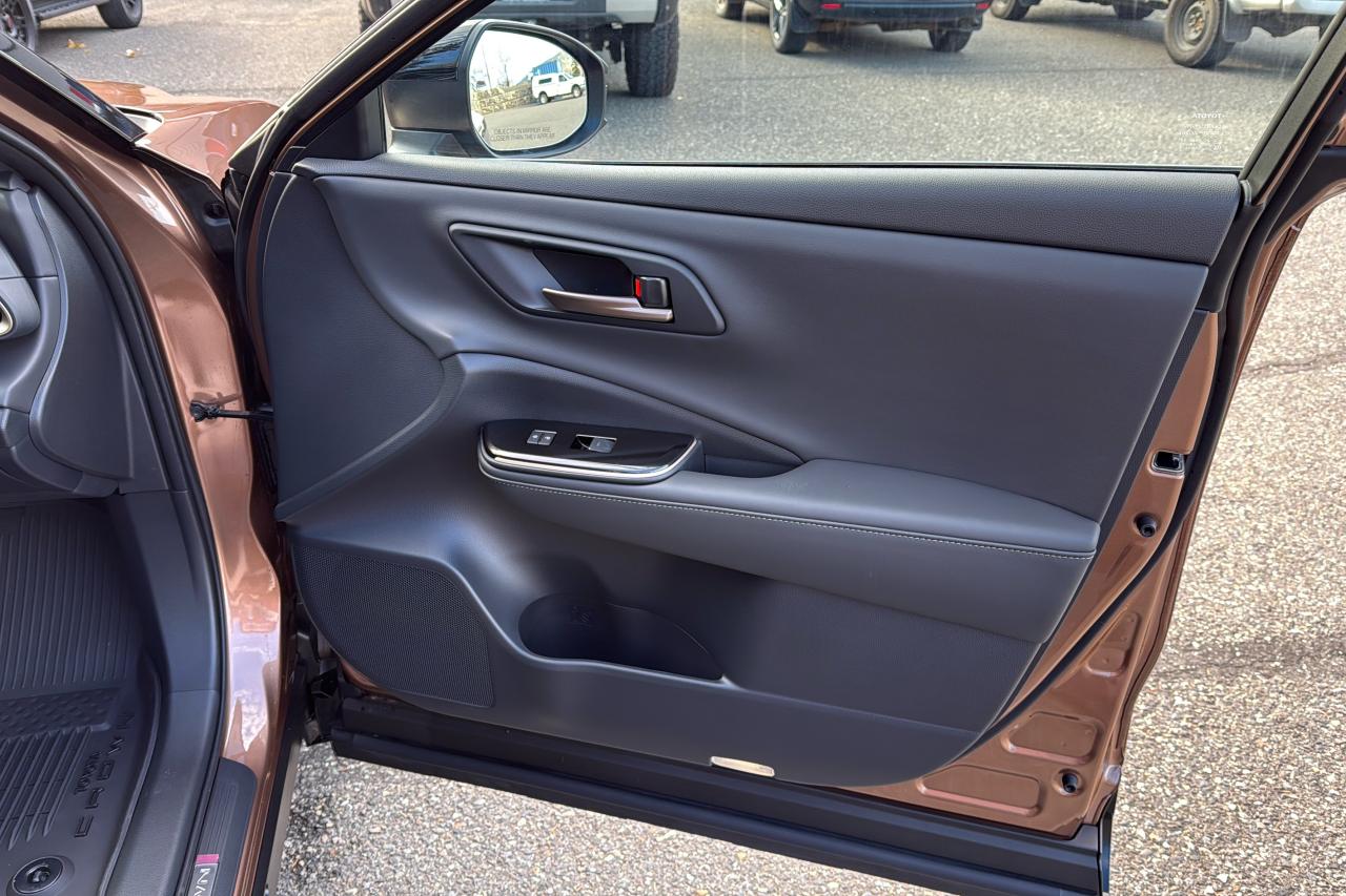 2025 Toyota Crown Signia Limited Advanced Tech Package Photo