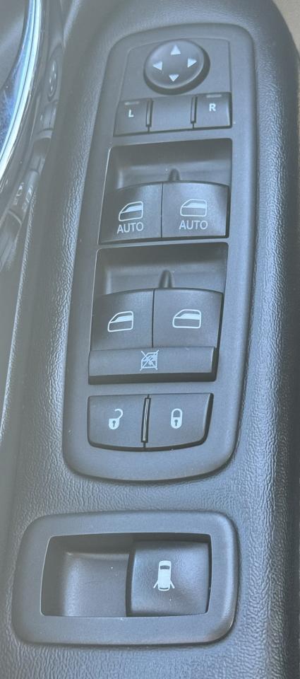 2019 Dodge Grand Caravan Crew MOBILITY VAN - REAR RAMP Photo