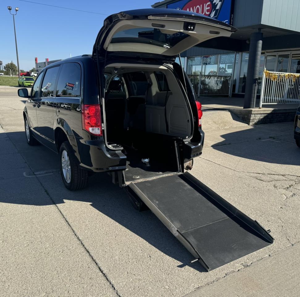 2019 Dodge Grand Caravan Crew MOBILITY VAN - REAR RAMP Photo
