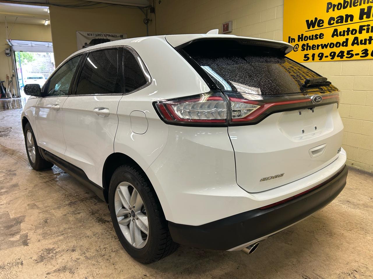 2018 Ford Edge SEL - Photo #4