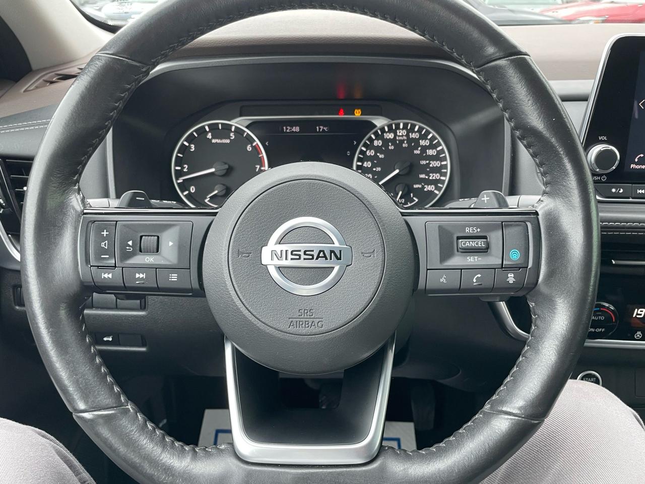 2021 Nissan Rogue SV - Photo #9