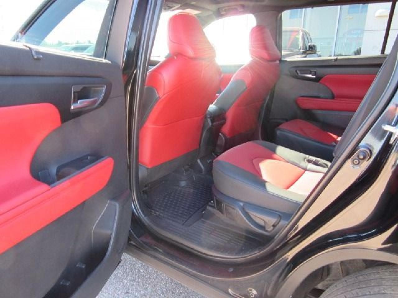 2023 Toyota Highlander XSE - Photo #14