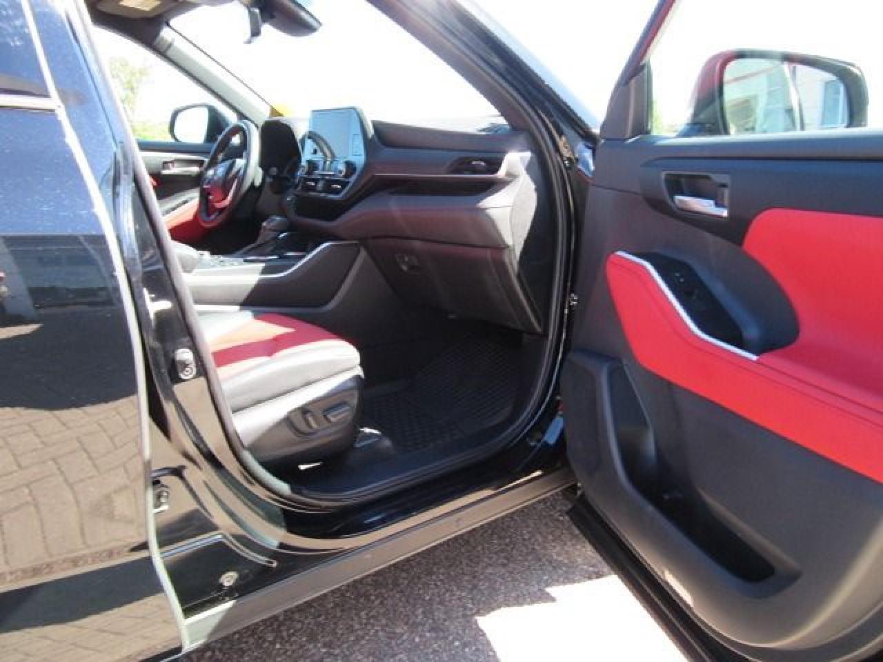 2023 Toyota Highlander XSE - Photo #24