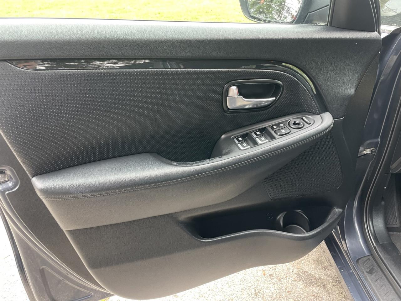 2014 Kia Rondo EX *Leather / backup camera / heated seats - Photo #12