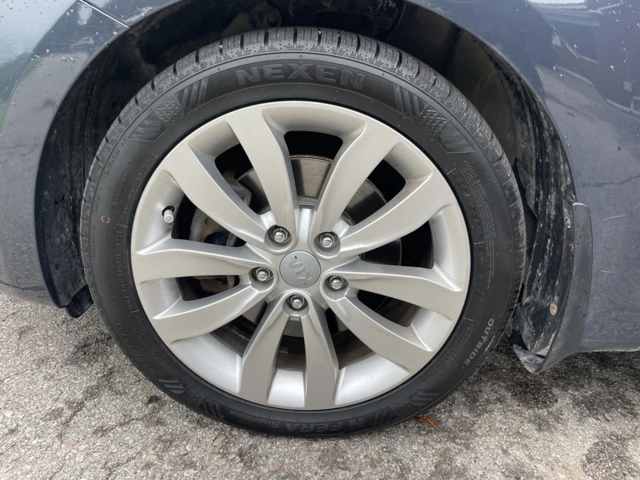 2014 Kia Rondo EX *Leather / backup camera / heated seats - Photo #17