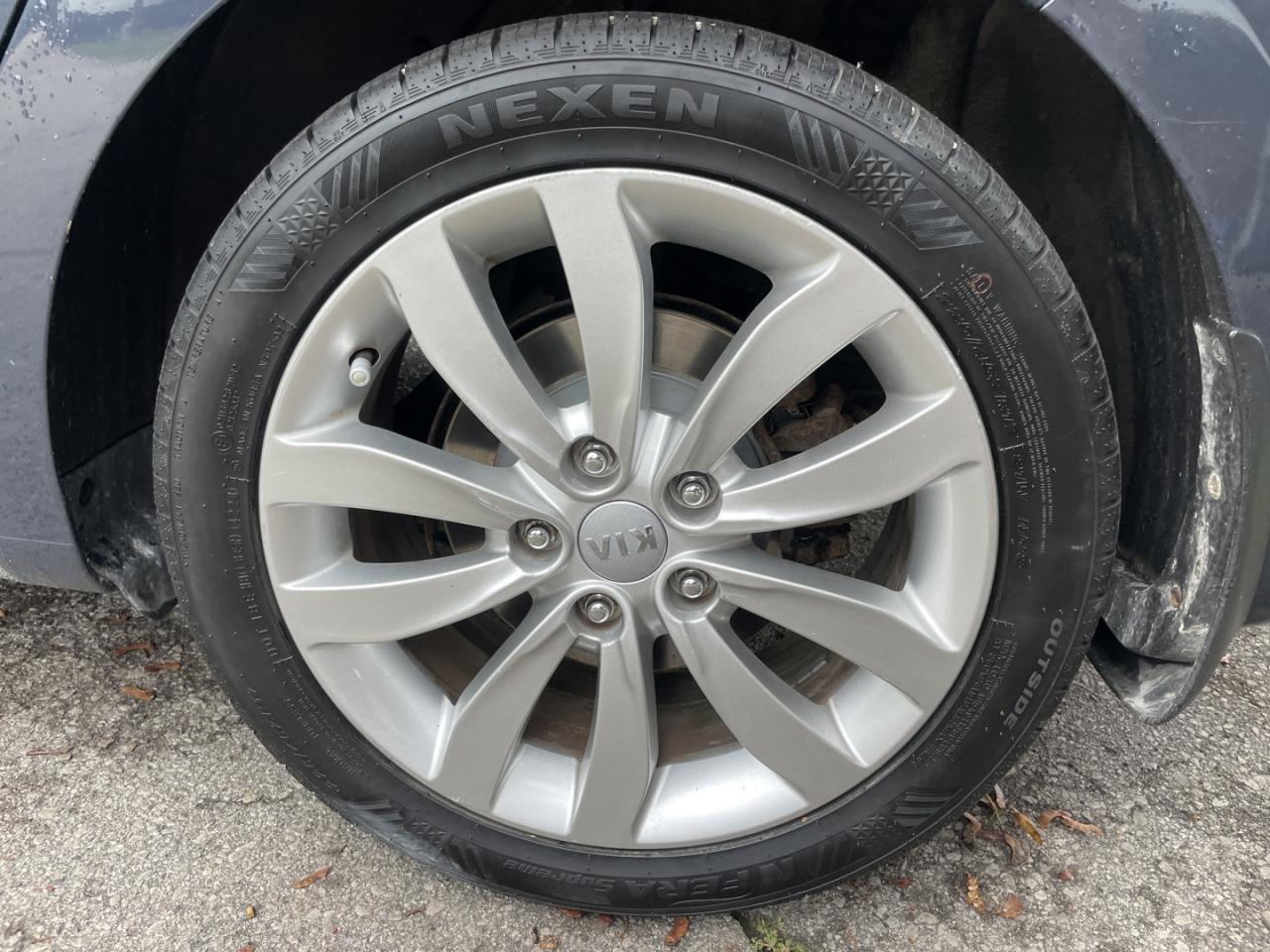 2014 Kia Rondo EX *Leather / backup camera / heated seats - Photo #18