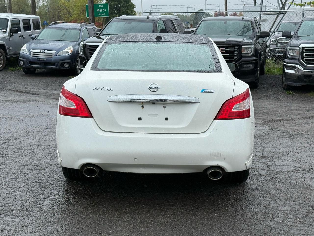 2011 Nissan Maxima 3.5 SV w/Premium Pkg - Photo #4