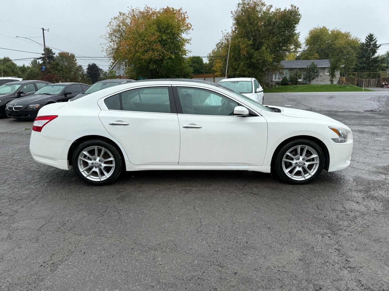 2011 Nissan Maxima 3.5 SV w/Premium Pkg - Photo #6
