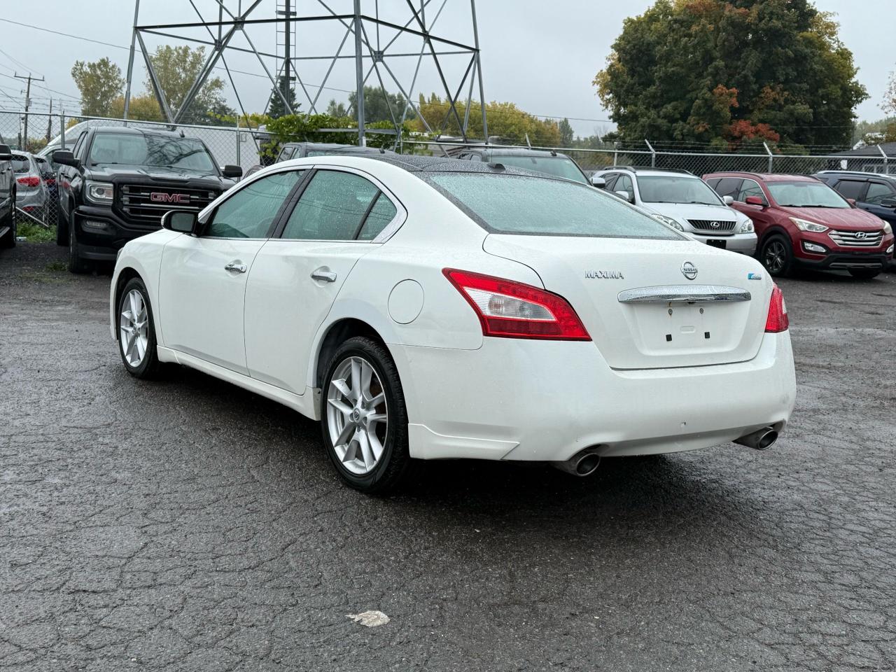 2011 Nissan Maxima 3.5 SV w/Premium Pkg - Photo #3