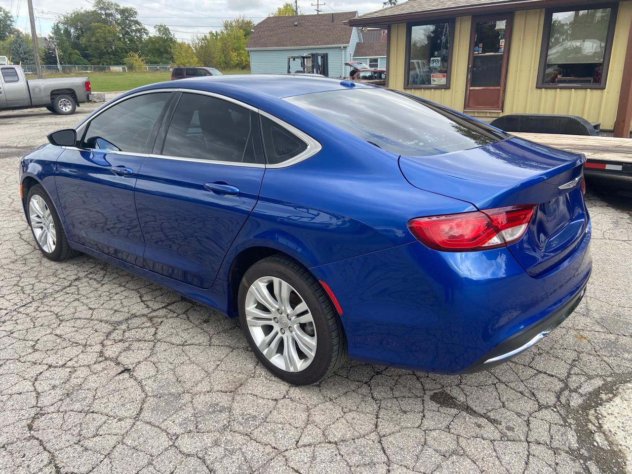 2015 Chrysler 200 Limited - Photo #4