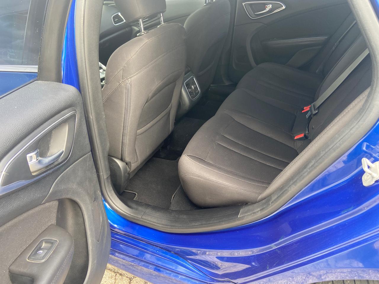 2015 Chrysler 200 Limited - Photo #7