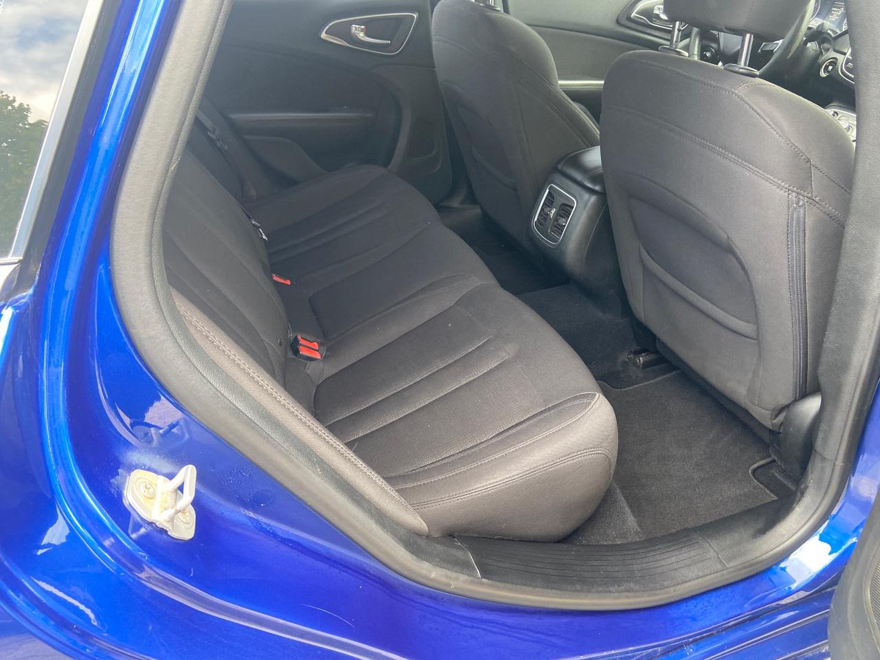 2015 Chrysler 200 Limited - Photo #8