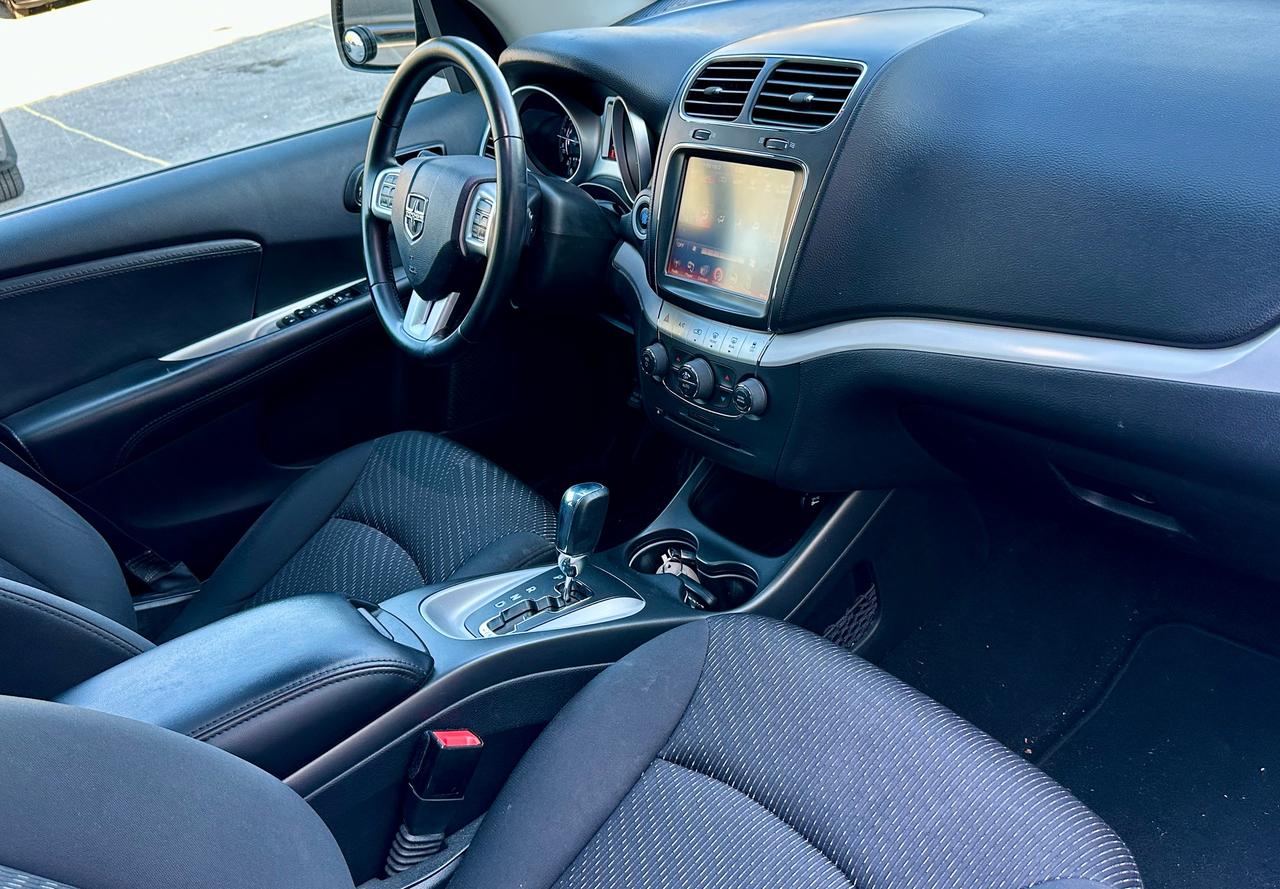 2017 Dodge Journey SXT | NO ACCIDENTS | 7 PASSENGER | NAVI | SUNROOF Photo