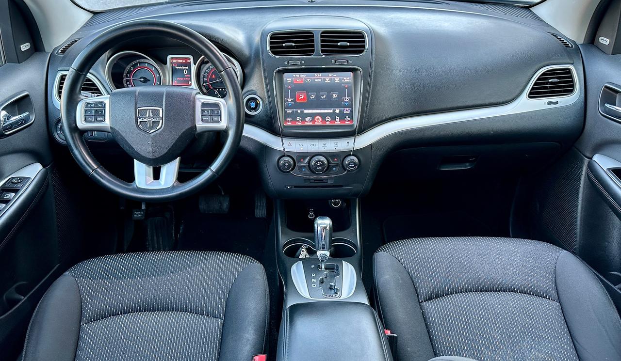 2017 Dodge Journey SXT | NO ACCIDENTS | 7 PASSENGER | NAVI | SUNROOF Photo