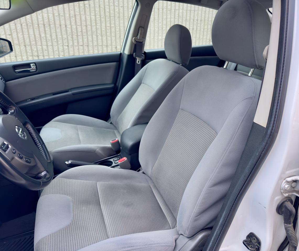 2010 Nissan Sentra 2.0 S FINANCING AVAILABLE Photo9