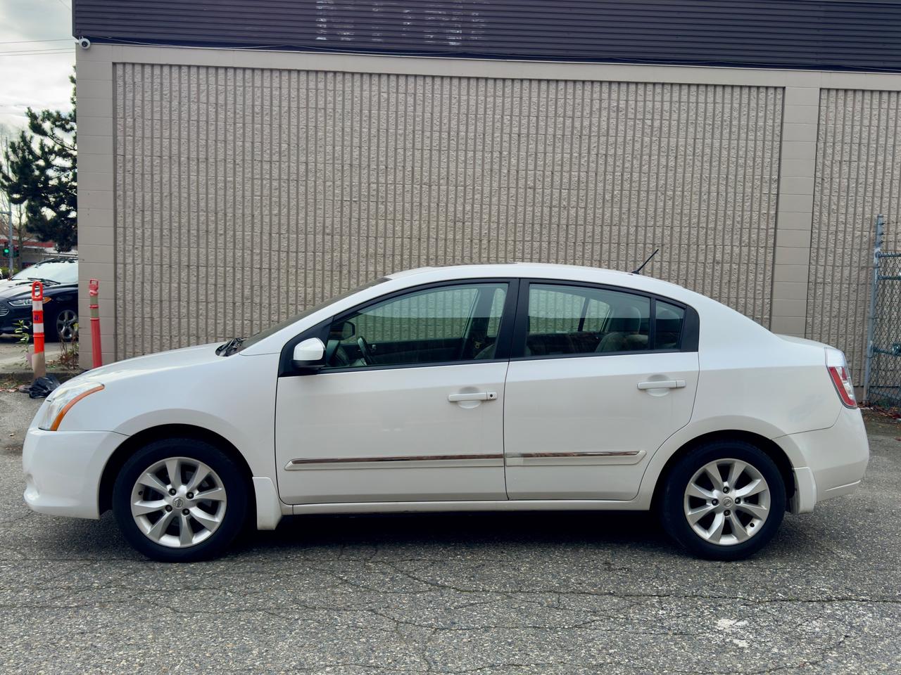 2010 Nissan Sentra 2.0 S FINANCING AVAILABLE Photo8