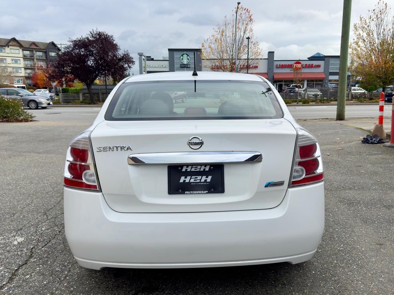 2010 Nissan Sentra 2.0 S FINANCING AVAILABLE Photo6