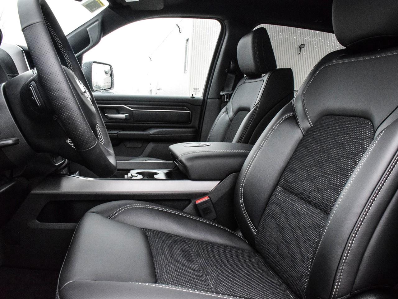 2026 RAM 1500 Sport 4x4 Crew Cab 6'4" Box Photo