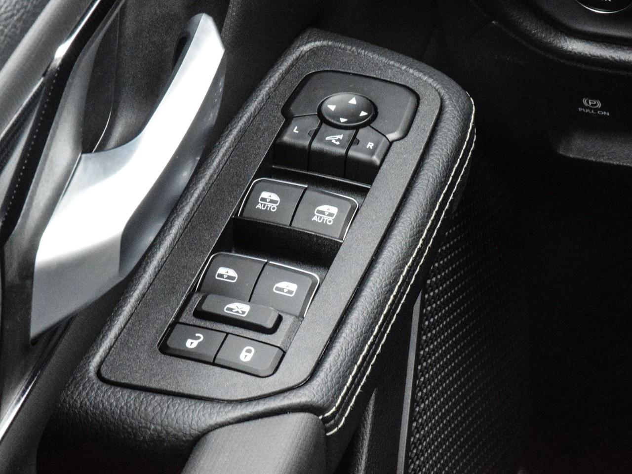 2026 RAM 1500 Sport 4x4 Crew Cab 6'4" Box Photo