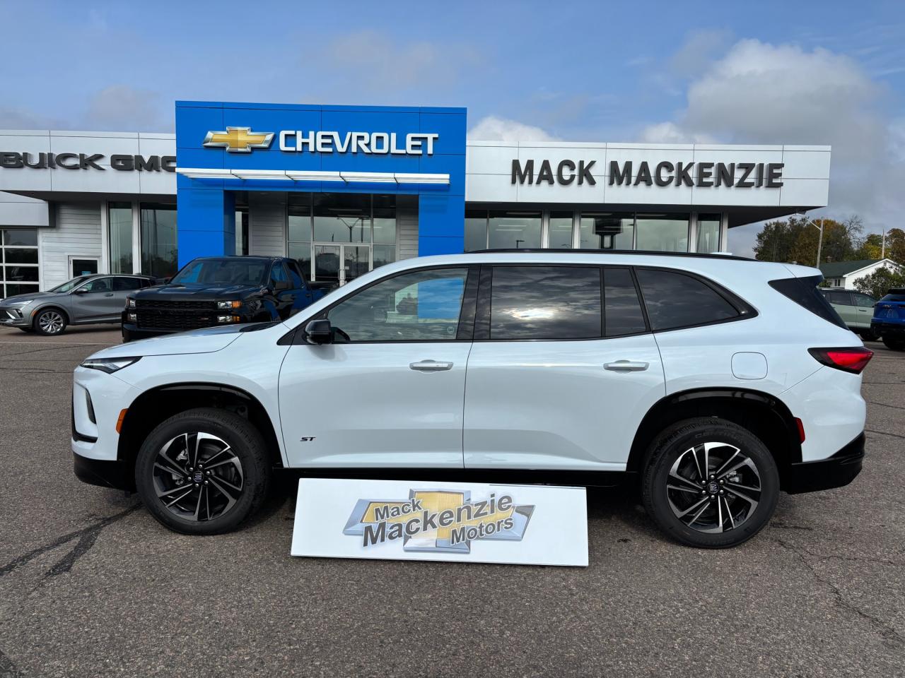 2026 Buick Enclave Sport Touring 2026 Buick Enclave ST AWD Photo3