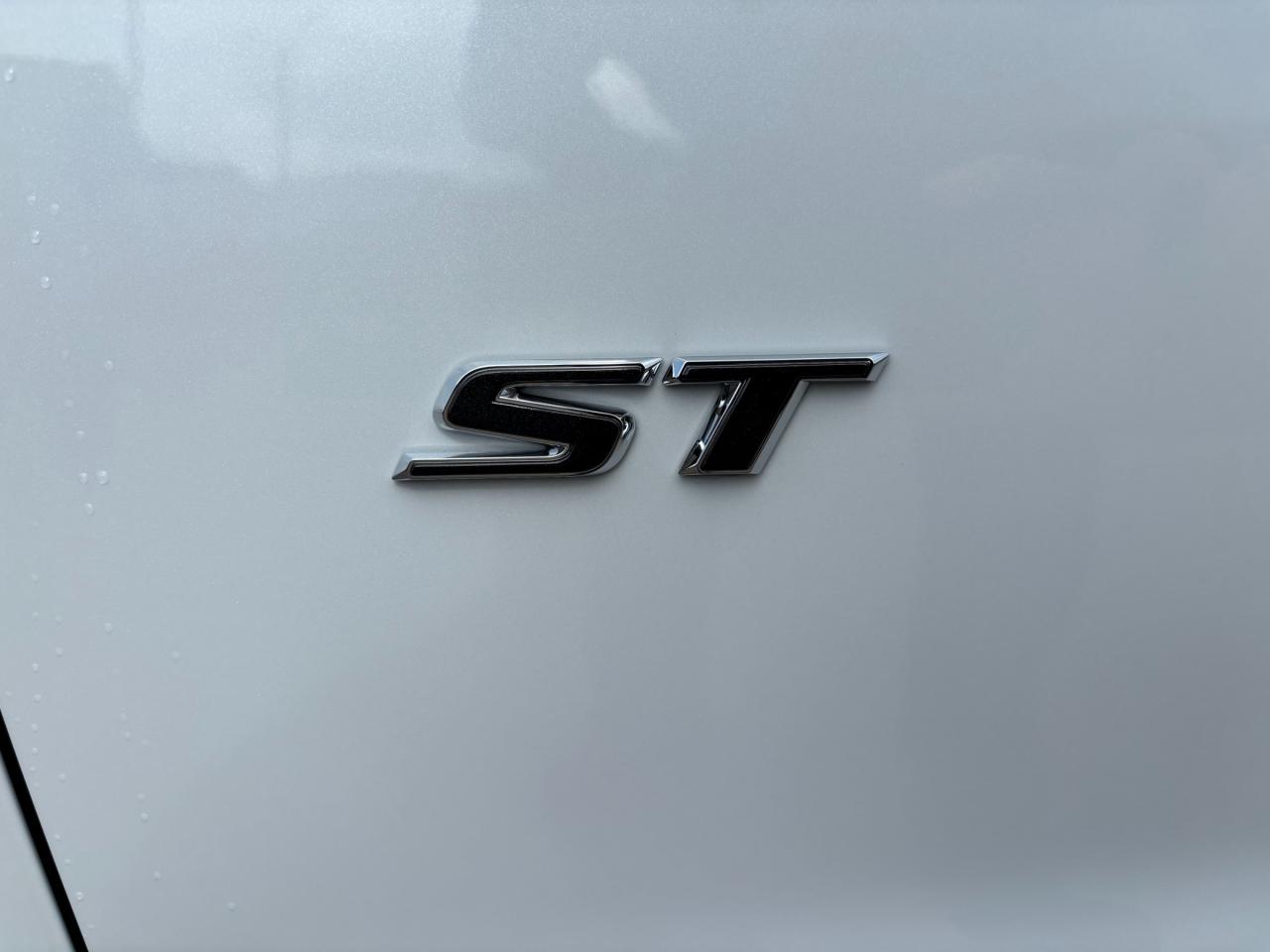 2026 Buick Enclave Sport Touring 2026 Buick Enclave ST AWD Photo