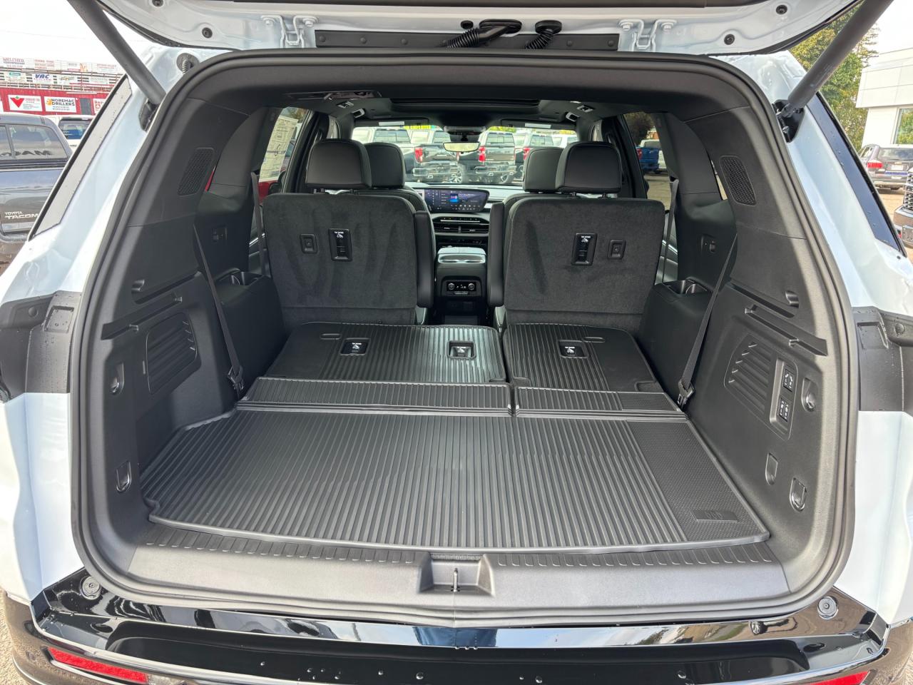 2026 Buick Enclave Sport Touring 2026 Buick Enclave ST AWD Photo