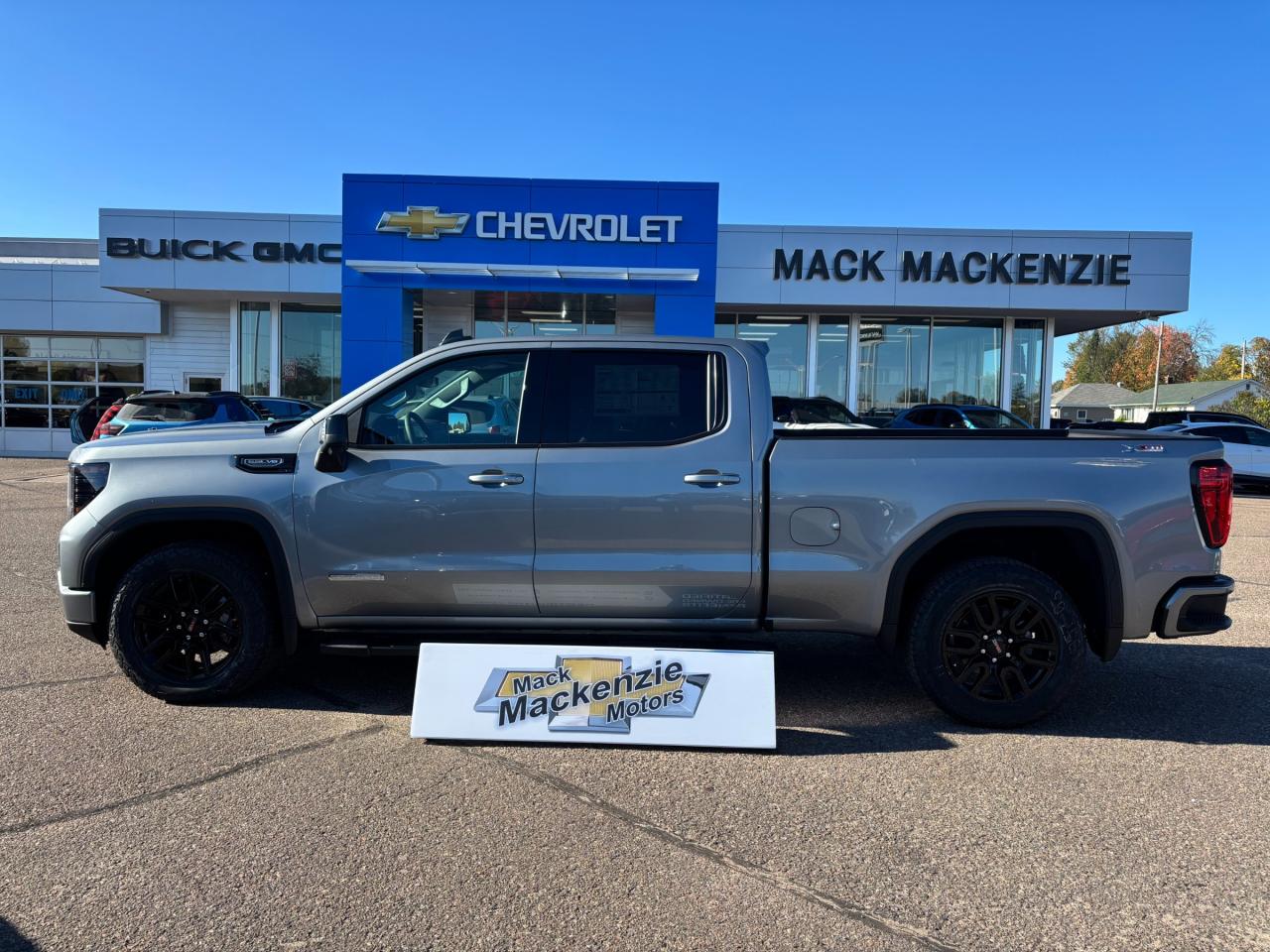 2026 GMC Sierra 1500 2026 GMC Sierra Elevation Crew Cab 4WD Photo3