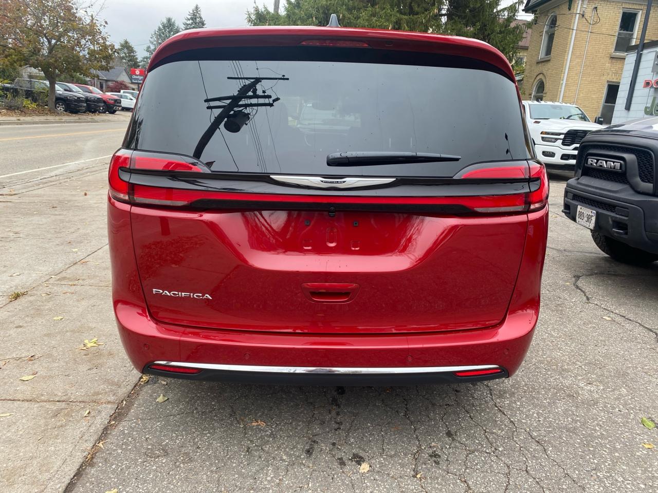 2026 Chrysler Pacifica Select 0% interest for 60 months!! Photo