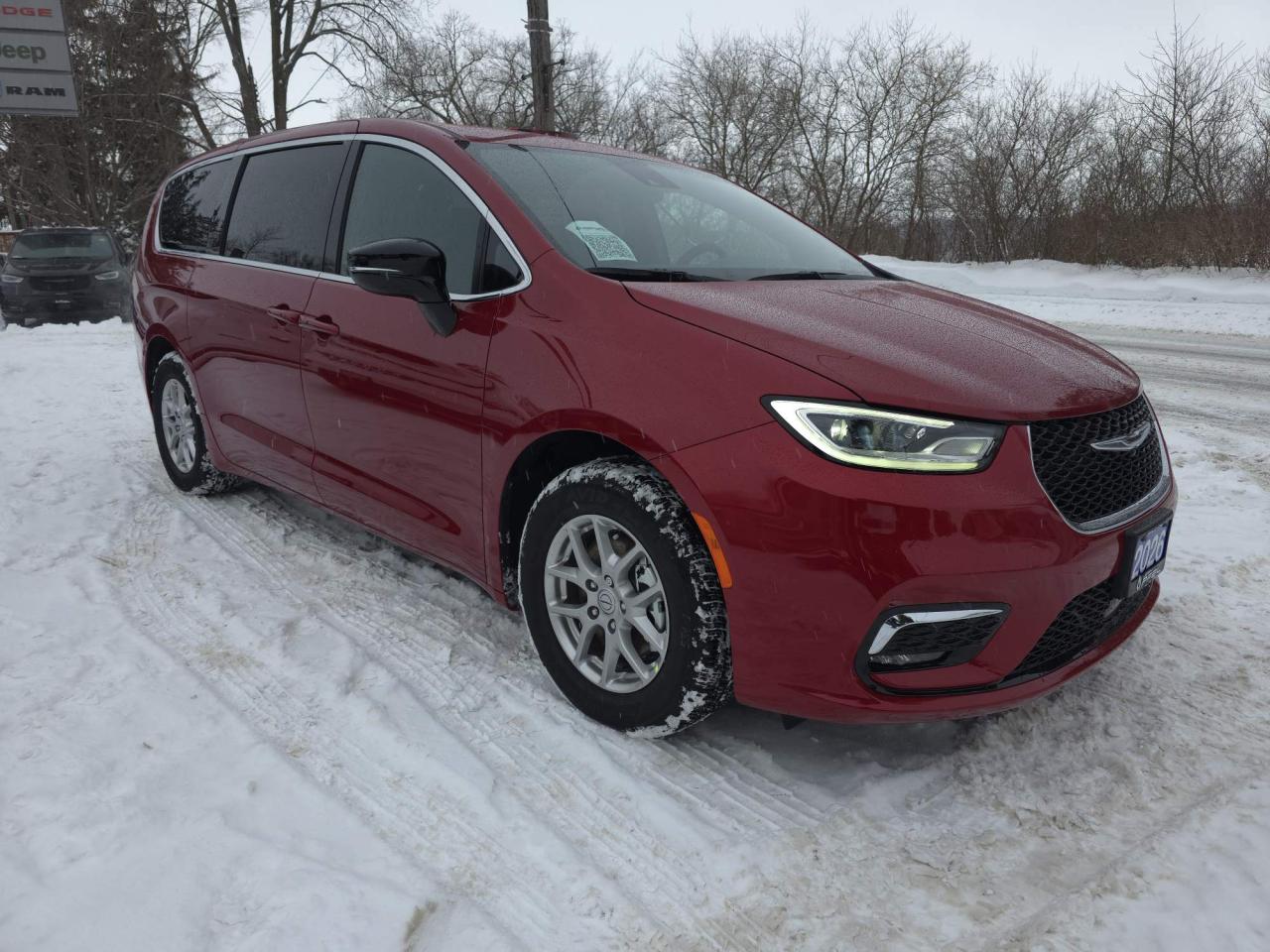 2026 Chrysler Pacifica Select 0% interest for 60 months!! Photo