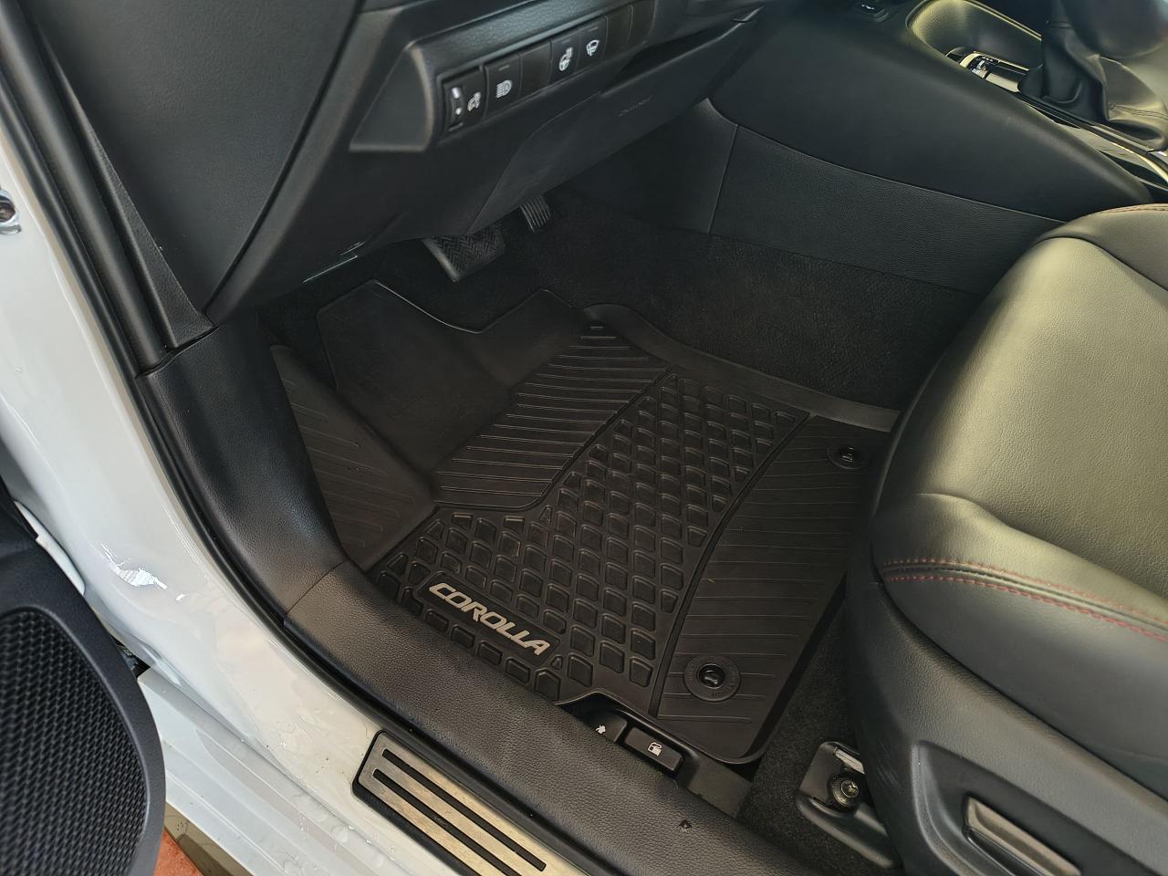 2024 Toyota Corolla XSE Photo0