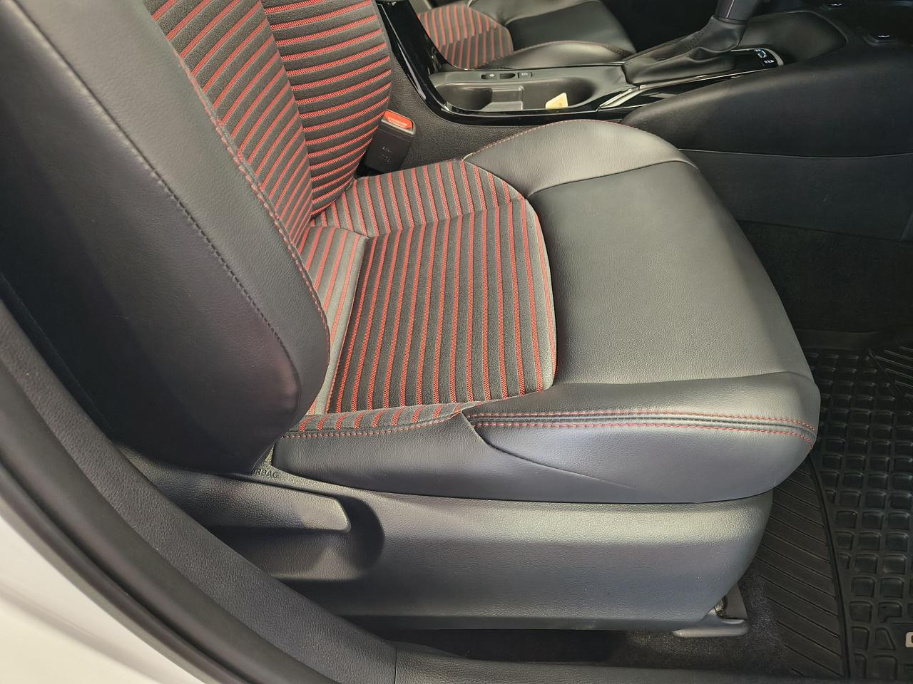 2024 Toyota Corolla XSE Photo0